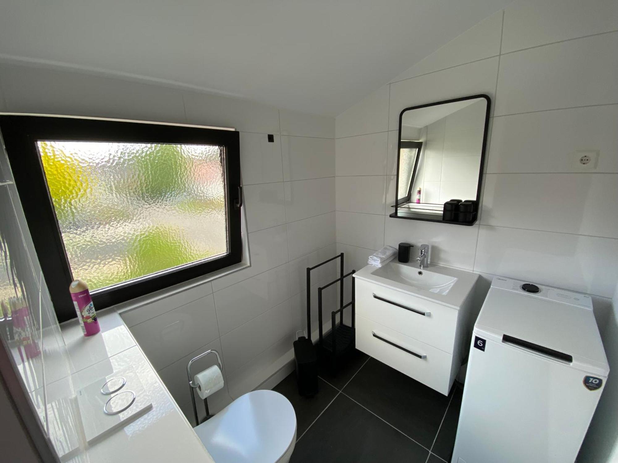 Zentrales Modernes Apartment, Naehe Zoo Und Stadion Dortmund Exteriör bild